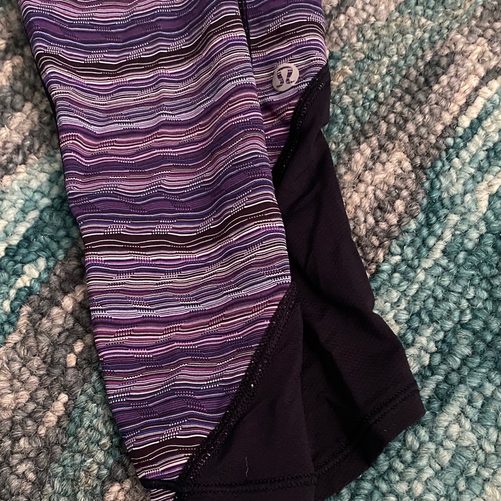 Lululemon Purple Wee Stripe
Purple Speed Crops 4 - Picture 2 of 9